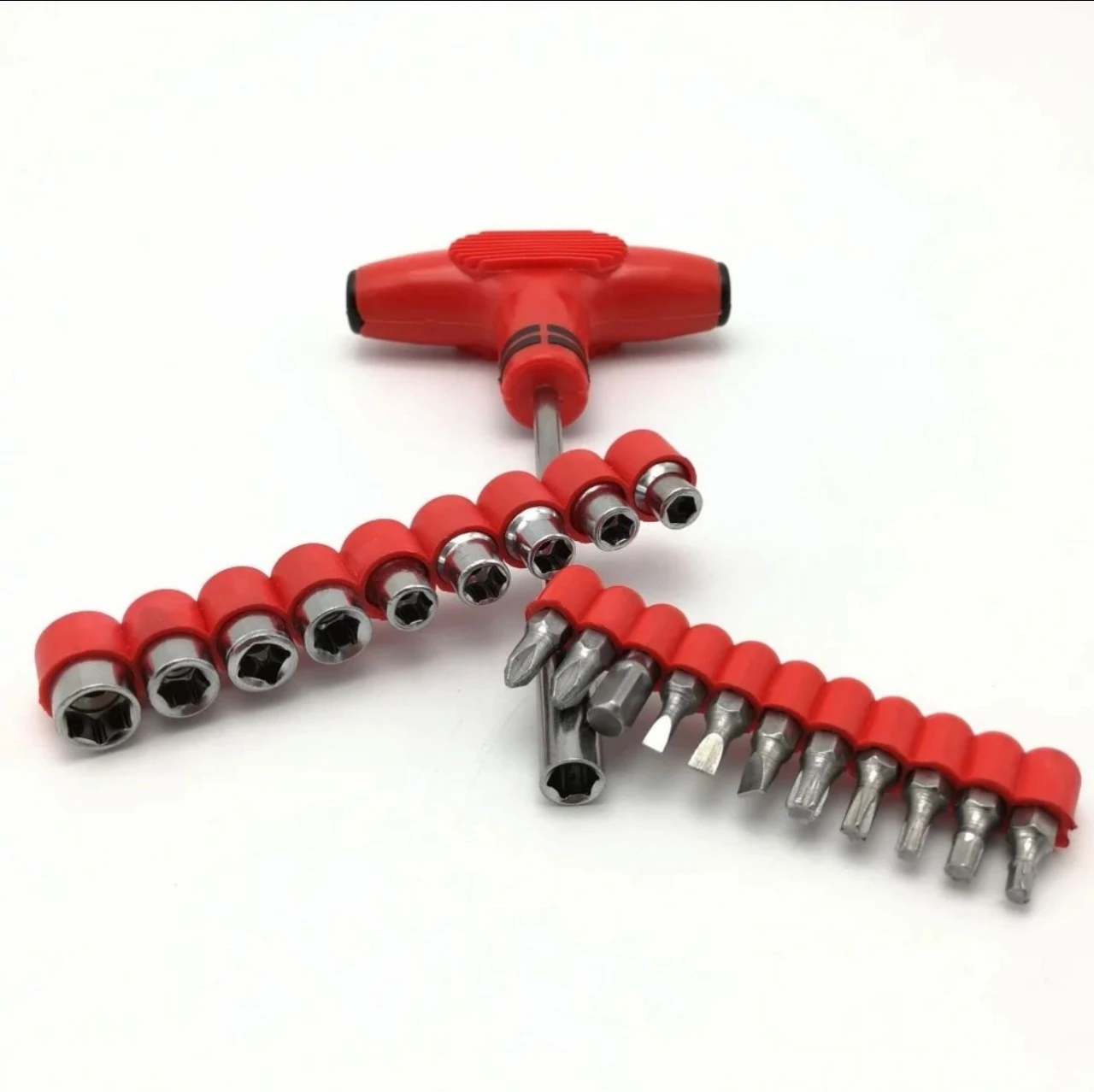Juego de destornillador T rojo con copas y puntas imantadas para diversas aplicaciones.
