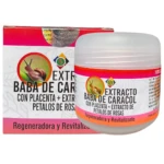 Crema regeneradora y revitalizante Baba de Caracol con placenta y extracto de rosas, envase blanco y empaque rosa.