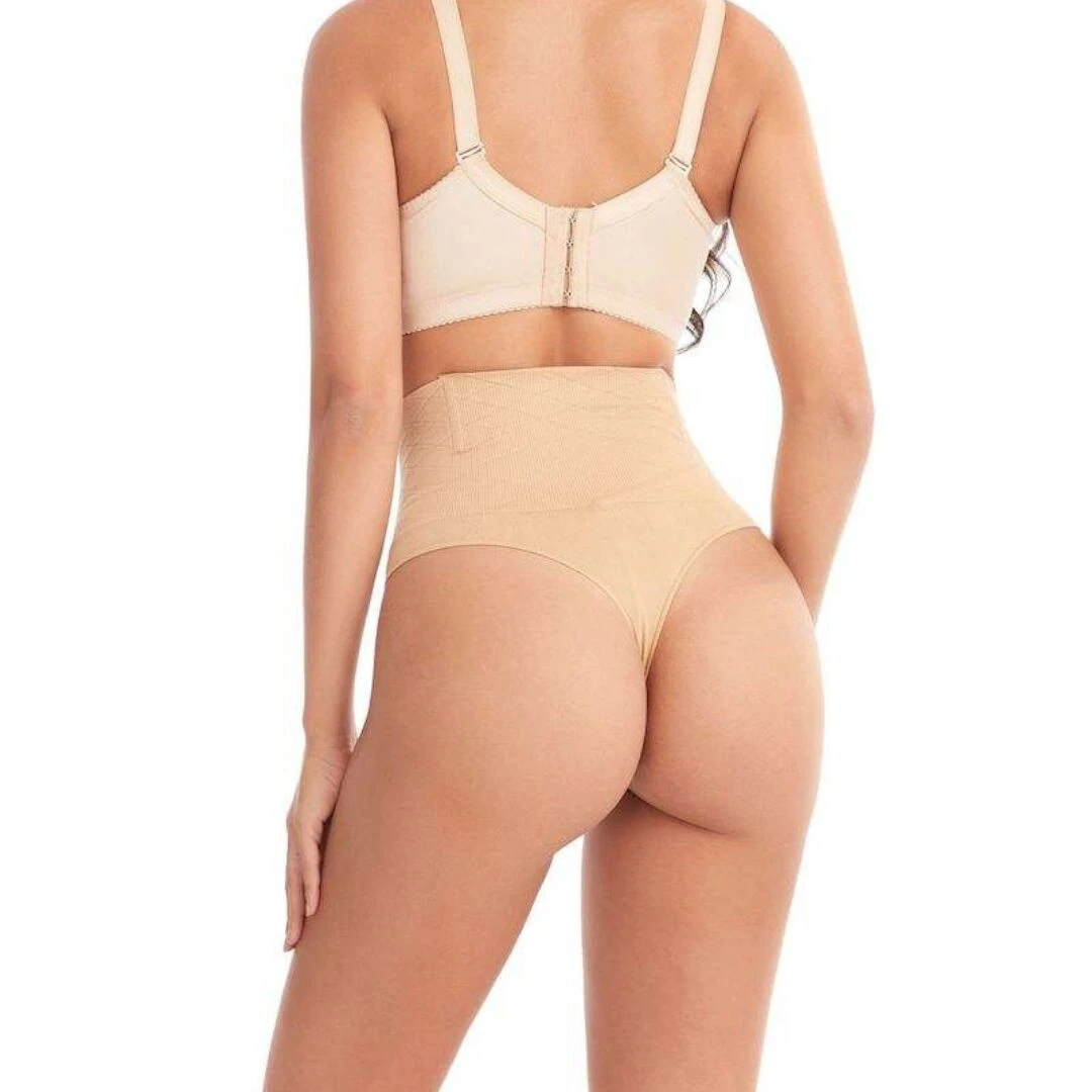 Panty faja moldeador talle alto color piel, vista posterior, ideal para realzar figura.