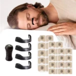 Hombre con dilatador nasal dormido; incluye clip nasal negro, varios dilatadores y parches magnéticos para alivio de ronquidos.
