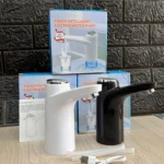 Dispensador eléctrico táctil de agua portátil en blanco y negro con cable USB y mangueras de silicona.