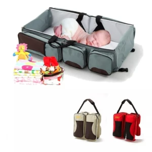 Morral pañalera portátil gris con diseño funcional, ideal para bebés. Incluye accesorios y otros bolsos.