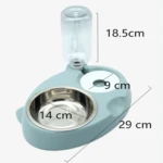 Comedero doble azul claro para mascota con tazón de acero inoxidable de 14 cm y dispensador de agua automático. Medidas: 29 cm largo y botella de 18.5 cm.