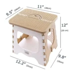 Taburete plegable portátil, dos tonos beige y blanco, con medidas 30x28x25 cm. Superficie texturizada.