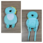 Cojín mochila anticaída para bebé, color azul claro, diseño de dinosaurio con orejas amarillas, protección para la cabeza.