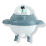 Humificador forma nave espacial azul y blanco con astronauta en cúpula, ideal para habitación infantil.
