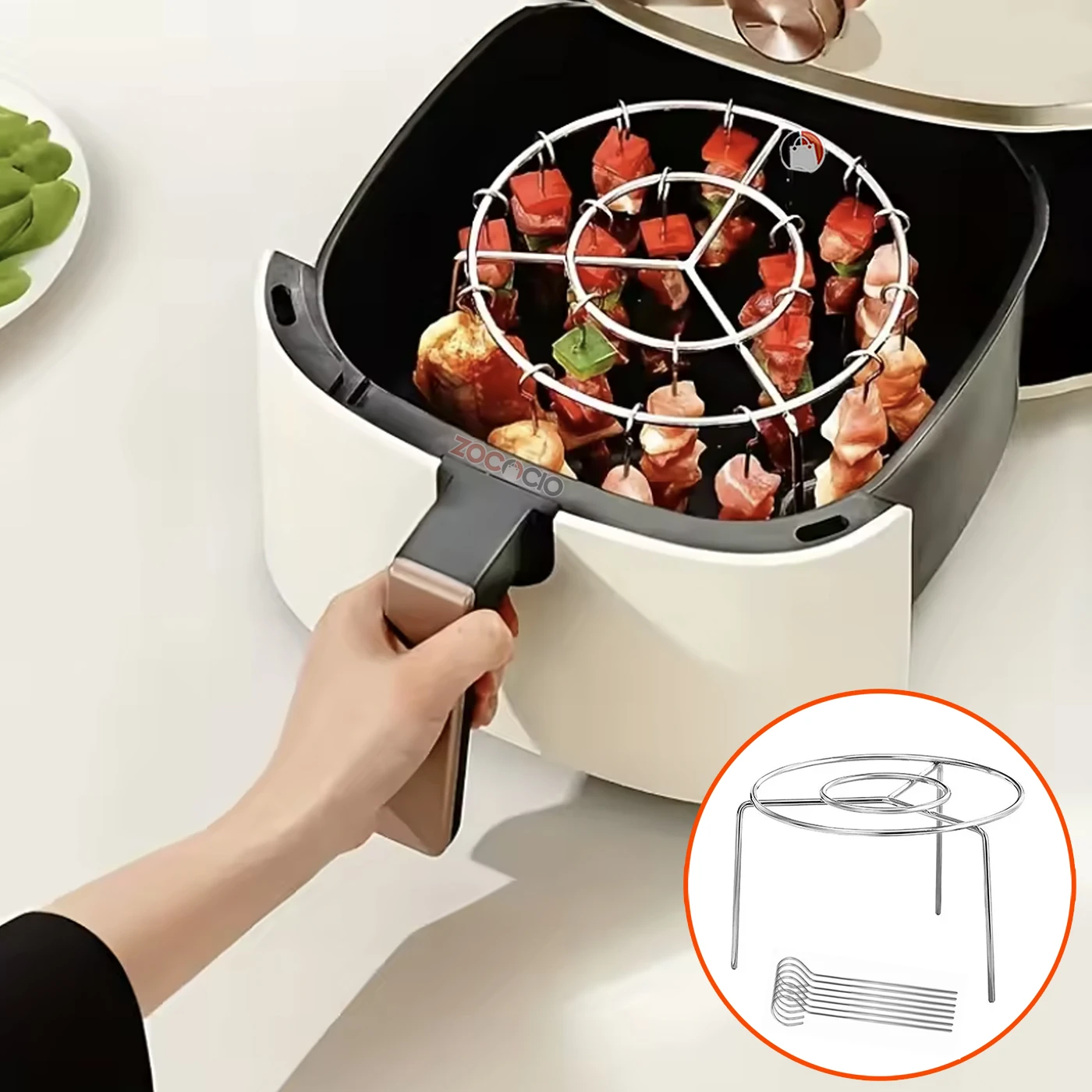 Set de dos parrillas redondas metálicas para brochetas en air fryer, con 8 brochetas incluidas.