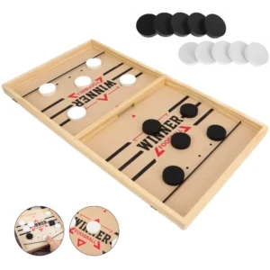 Juego de mesa hockey madera con discos negros y blancos y tablero dividido.