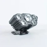 Linterna minera L-T21 negra con cinco luces LED reflectantes y base ajustable.