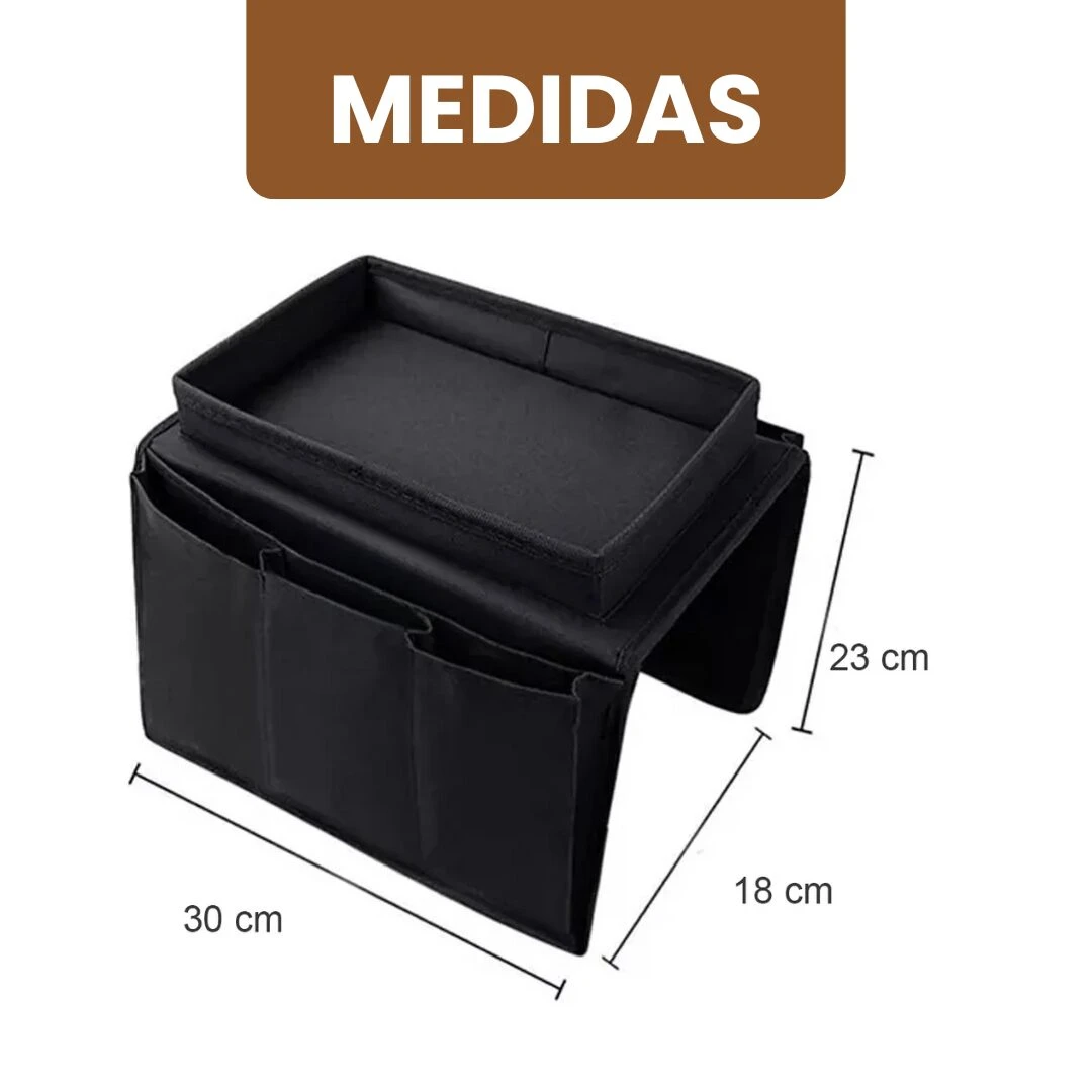 Organizador de reposabrazos negro con compartimentos y bandeja superior, medidas: 30x18x23 cm.