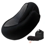 Almohada viajera negra de espuma con patrón de líneas, incluye antifaz y estuche.