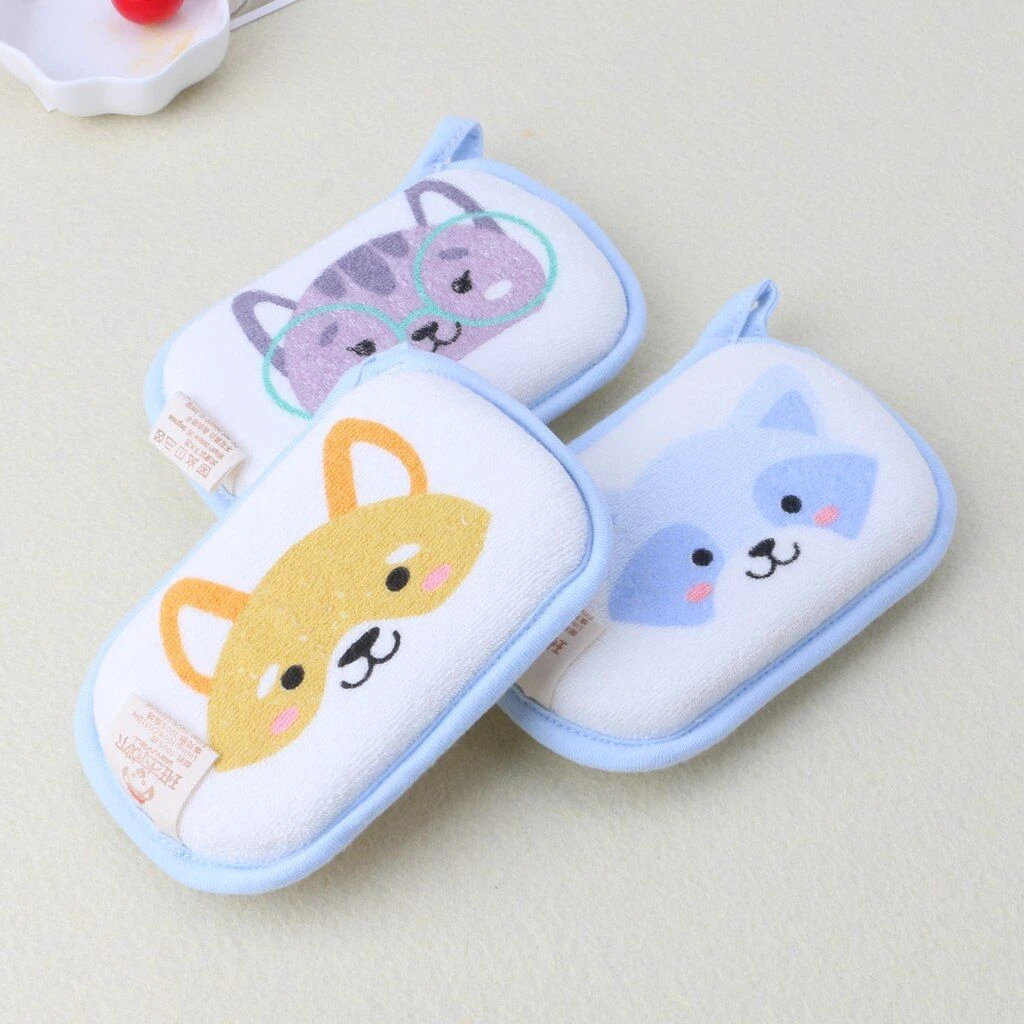 Kit de esponjas de baño con diseño de animales: gato morado con gafas, perro shiba inu y zorro azul.