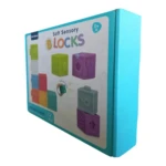 Bloques de silicona suaves para bebés, con formas y texturas, en caja celeste.