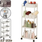 Estante organizador blanco de 4 niveles para baño con botellas, toallas y dispensadores.