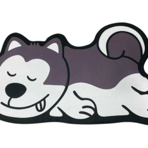 Tapete decorativo antideslizante con diseño de perro husky dormido, color morado y blanco.