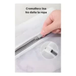 Cierre liso de bolsa de malla blanca para lavar ropa delicada sin dañar prendas.