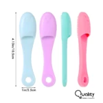 Juego de 4 cepillos dentales para perros: 2 azules, 1 rosa y 1 verde, de silicona, para higiene bucal canina.