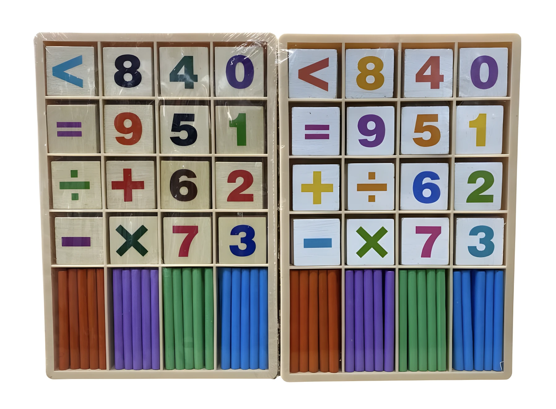 Dos sets didácticos de madera para matemáticas con fichas de números (0-9), operadores, palitos de conteo de colores en compartimentos.