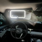 Espejo de visera de coche con luz LED, ideal para retocar maquillaje.