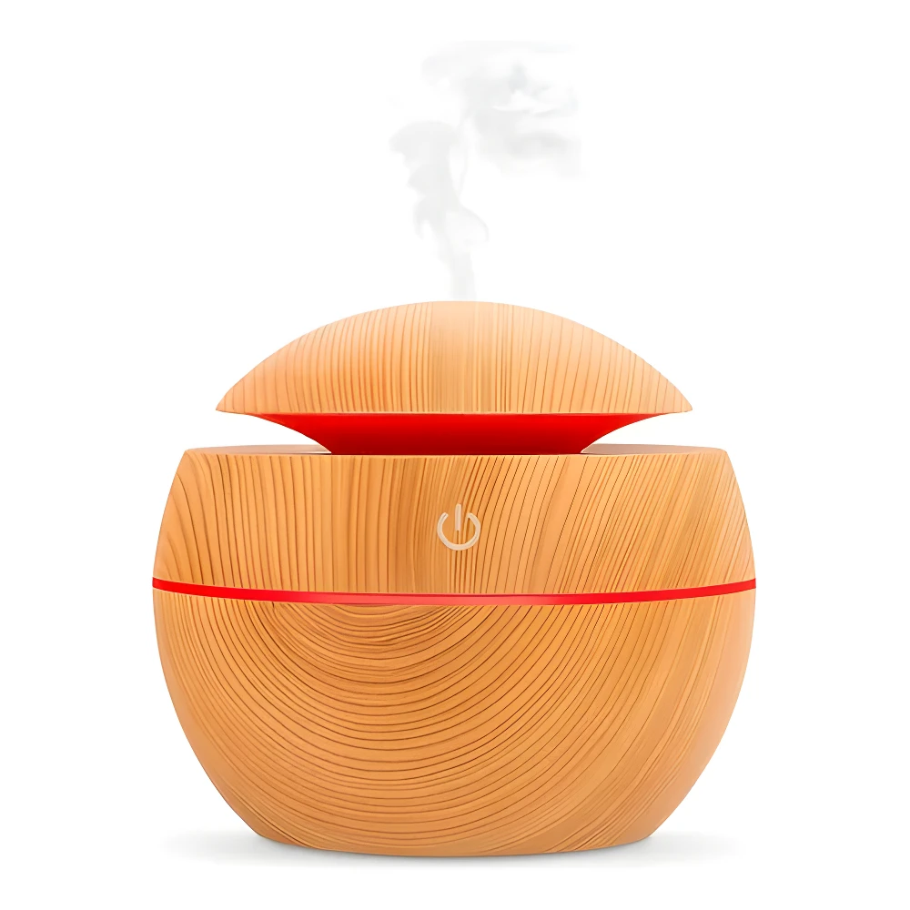 Humidificador ultrasónico redondo madera con luz LED roja y vapor.