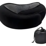 Almohada viajera de espuma memoria negra con sección transpirable a rayas, incluye bolsa de compresión con cordón.