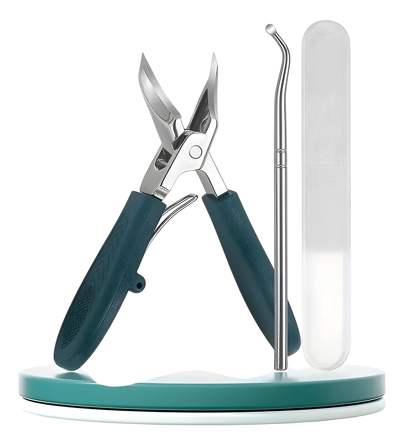 Set de pedicura con cortaúñas verde oscuro, limpiador de uñas curvo y lima en estuche, presentados sobre base turquesa.