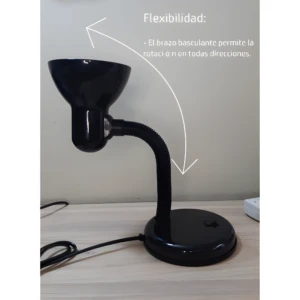 Lámpara de mesa negra con cuello flexible, mostrando flexibilidad de rotación y base redonda con interruptor.