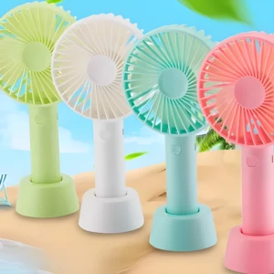 Set x2 mini ventiladores portátiles recargables USB en verde, blanco, turquesa y rosa, ideales para escritorio y uso personal.