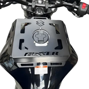 Parrilla negra para tanque Suzuki Gixxer 150/250, con logo GSX-R. Ideal para equipaje.
