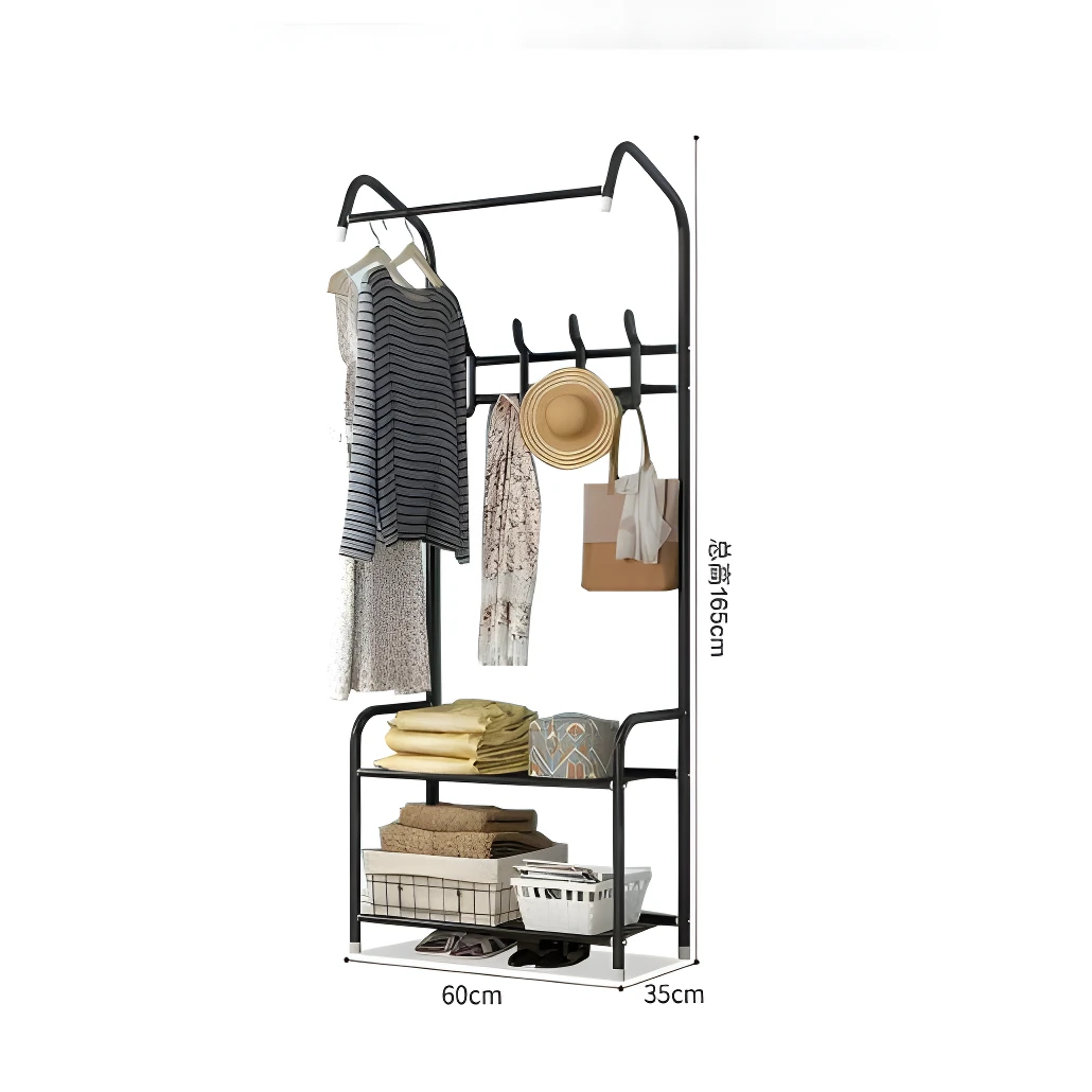 Perchero de pie negro metálico con barra para colgar, dos estantes inferiores para zapatos y cestas. Medidas: 165cm alto, 60cm ancho, 35cm profundidad.