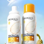 Protector solar en spray BIOAQUA Rice Raw Pulp SPF 50, duo, para protección y reparación post-solar.