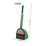 Set de escoba y recogedor verde con diseño de sandía. Medidas: 54cm alto, 16cm ancho. Variante Long.
