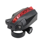 Luz trasera de bicicleta negra con 5 LEDs rojos y dos láseres proyectores de carril de seguridad.