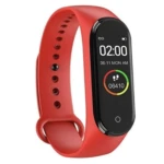 Reloj inteligente rojo con pantalla táctil mostrando hora, fecha, pasos y notificaciones.