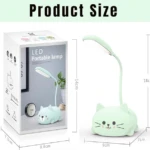 Mini lámpara LED recargable color verde menta con base en forma de gato kawaii, incluye caja de empaque y dimensiones detalladas de 18cm de altura.