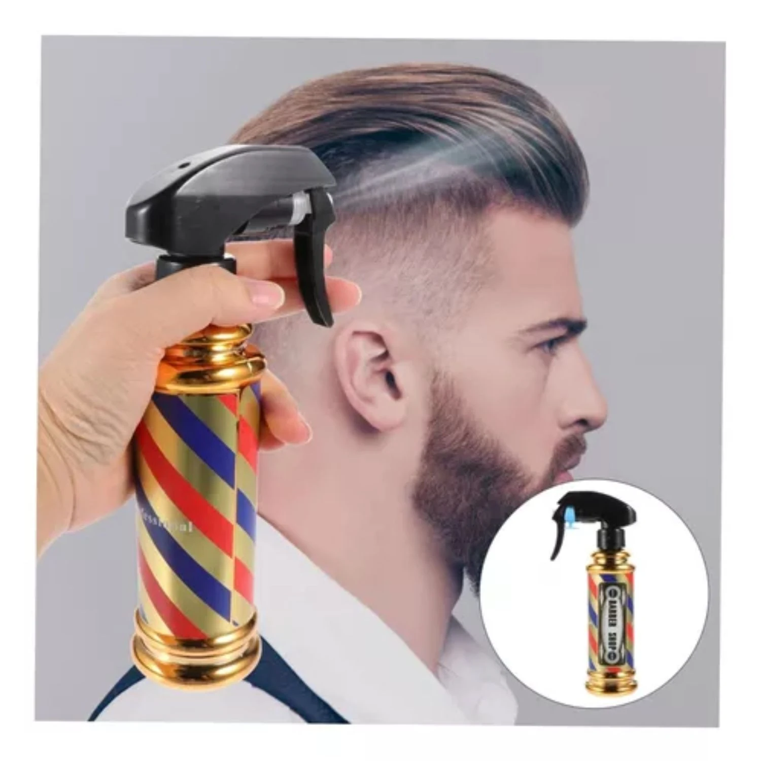 Botella spray profesional para barbería con diseño de poste clásico tricolor y acabado dorado, usada por una mano para rociar agua sobre el cabello.