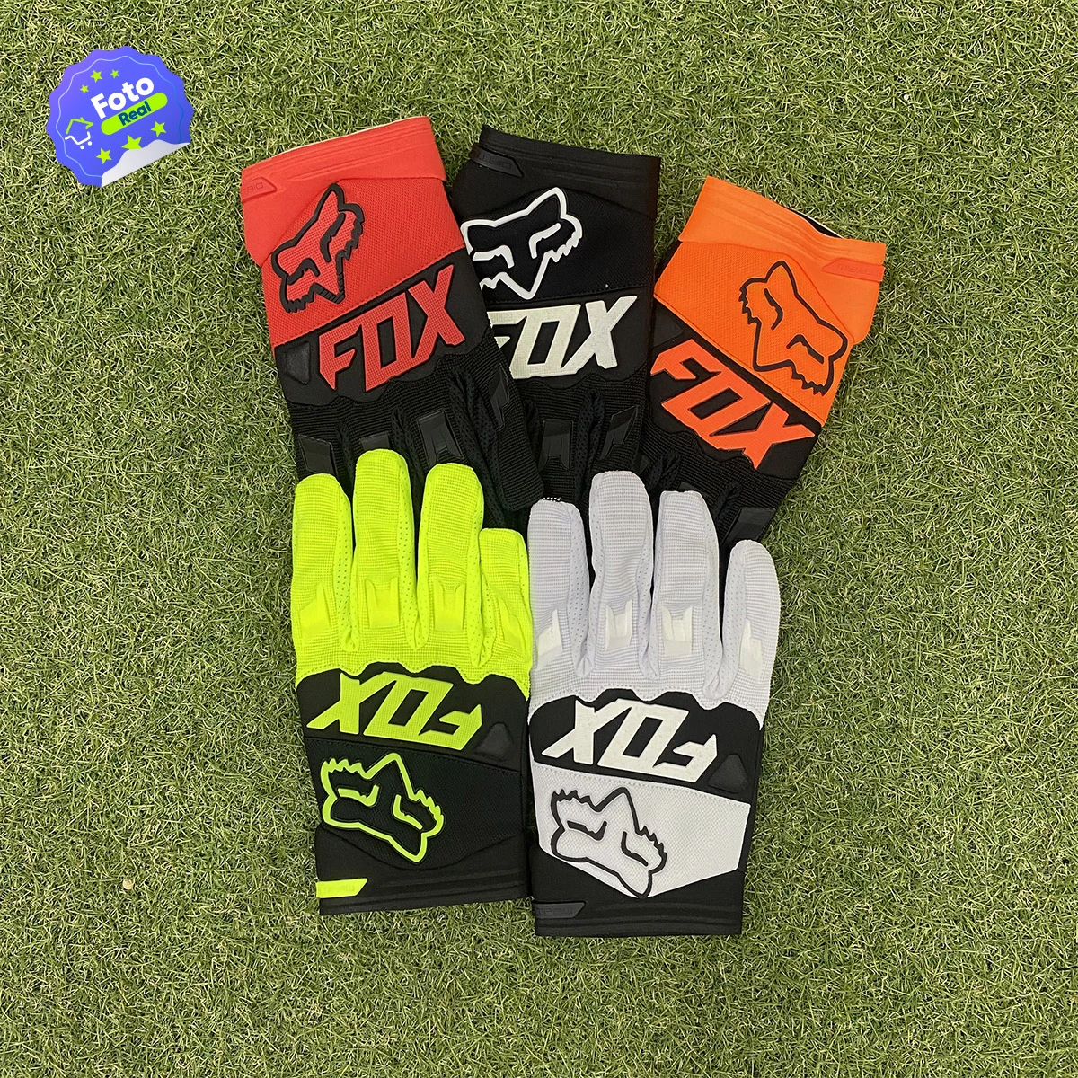Guantes Fox para moto o ciclismo en colores rojo, negro, naranja, verde lima y blanco.