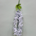Colgante artificial de mini glicinias lilas, ideal para decoración, con tallos y hojas verdes.