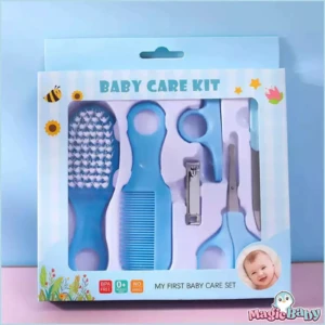 Kit de aseo para bebé azul con cepillo, peine, tijeras, cortaúñas y lima.