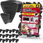 Triángulos negros para organizar ropa, apilando 18 unidades y triplicando espacio en clóset.