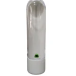 Conservador de verduras, diseño botella transparente, base blanca, botón verde.