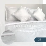 Plumón nórdico blanco para cama doble, con textura de rayas finas y almohadas a juego, presentación 2U.