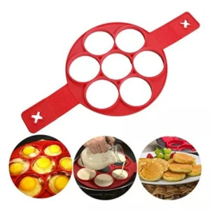 Molde de silicona roja para preparar 7 panqueques o huevos a la vez, con diseño redondo, mangos laterales y ejemplos de uso en sartén y plato.