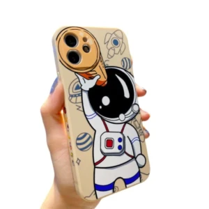 Funda de celular beige con diseño de astronauta y sujetador integrado, vista frontal.