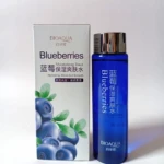 Set de 2 tónicos faciales BIOAQUA Blueberries hidratante, envase azul con arándanos en caja.