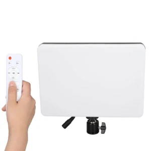 Panel de luz LED RGB blanco de 36cm con control remoto, montado en trípode, para fotografía profesional.