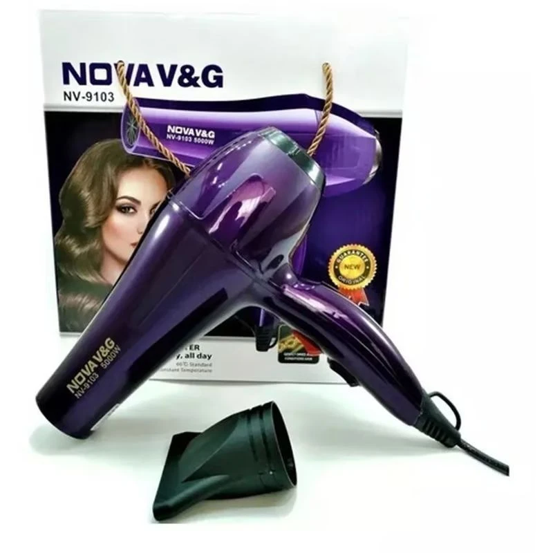 Secador de pelo Nova 9103 morado brillante 5000W con boquilla, ideal para uso diario.
