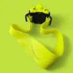 Linterna minera acuática Ak3511 amarilla con banda ajustable, diseño tipo rana, ideal para trabajos en exteriores.