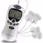 Electroestimulador Genki Digital4 plateado con 4 parches adhesivos para alivio muscular y masaje.