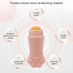 Rodillo facial rosado con piedra volcánica para absorber grasa, con diseño de huella, ideal para retoques.